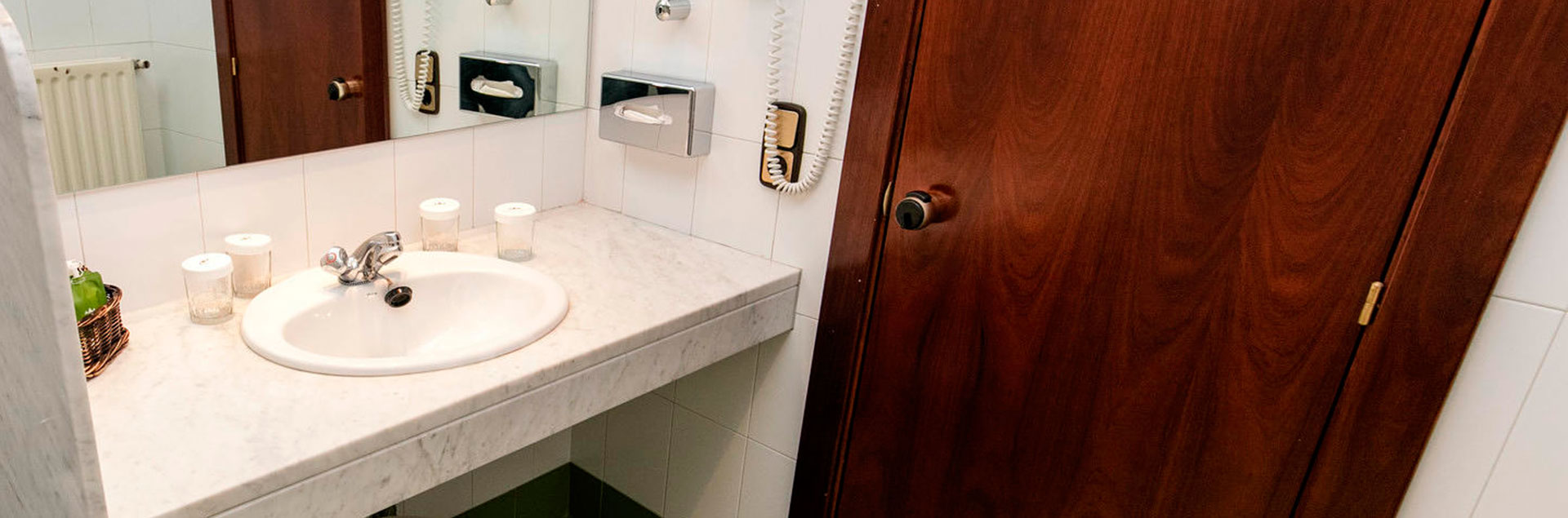 habitacions amb lavabo privat i articles de bany